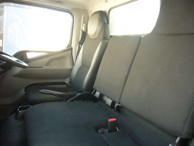 Mitsubishi Fuso Canter 6