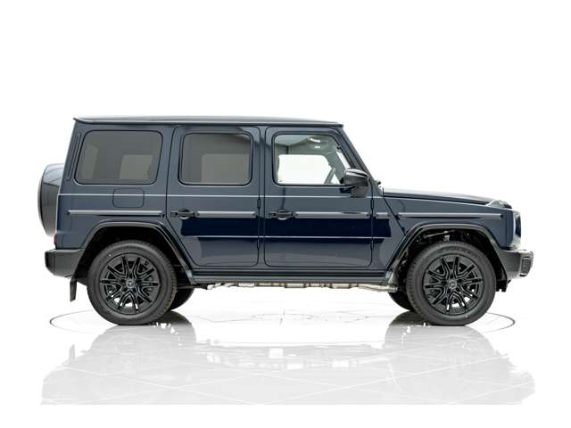 Mercedes-Benz G-Class 9