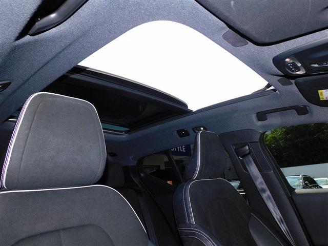Volvo XC40 3