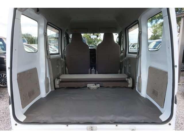 Nissan NV100 Clipper 12