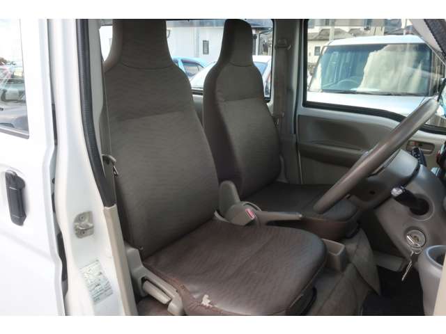 Nissan NV100 Clipper 7