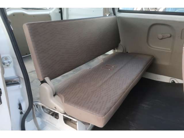 Nissan NV100 Clipper 9