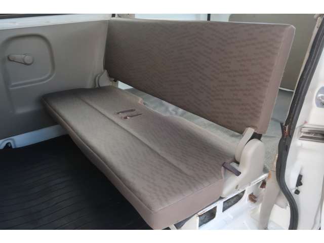 Nissan NV100 Clipper 10