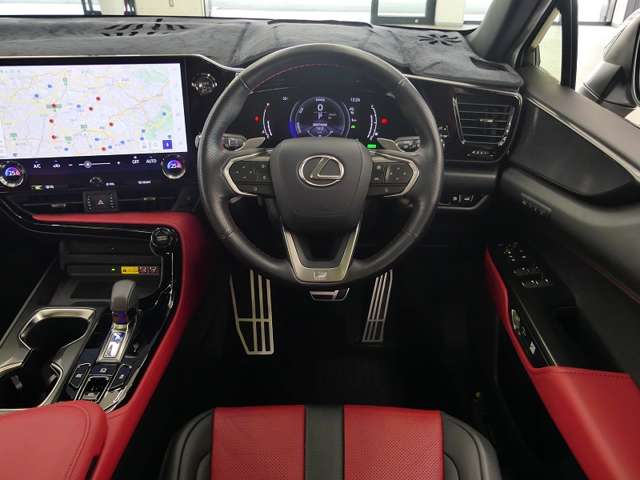Lexus NX 11