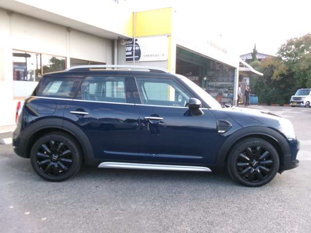 MINI Crossover 10