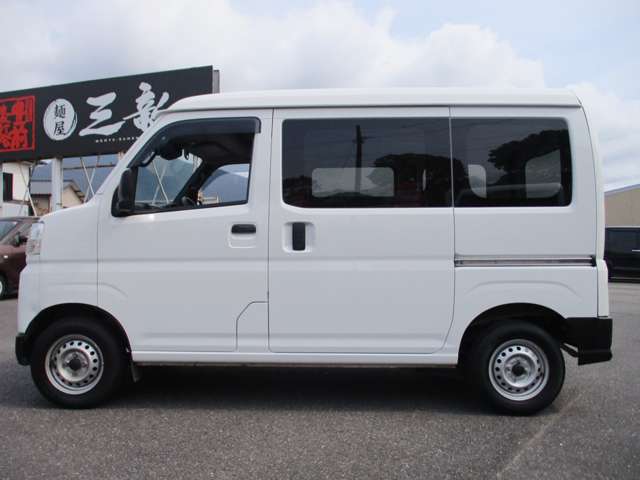 Daihatsu Hijet Cargo 2
