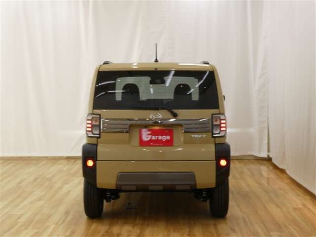 Daihatsu Taft 11