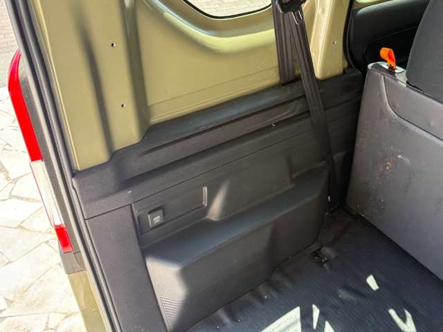 Honda N-VAN 12