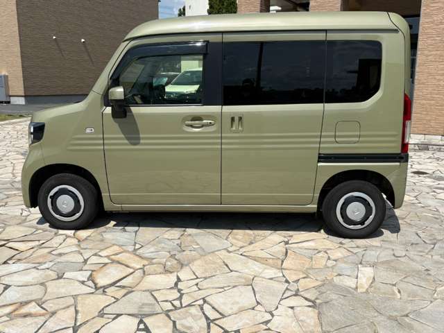 Honda N-VAN 8