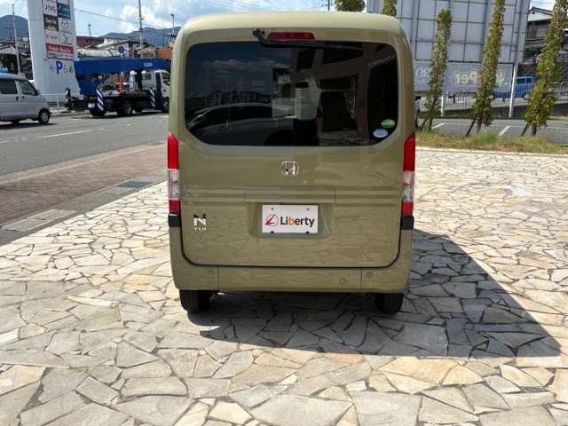 Honda N-VAN 10
