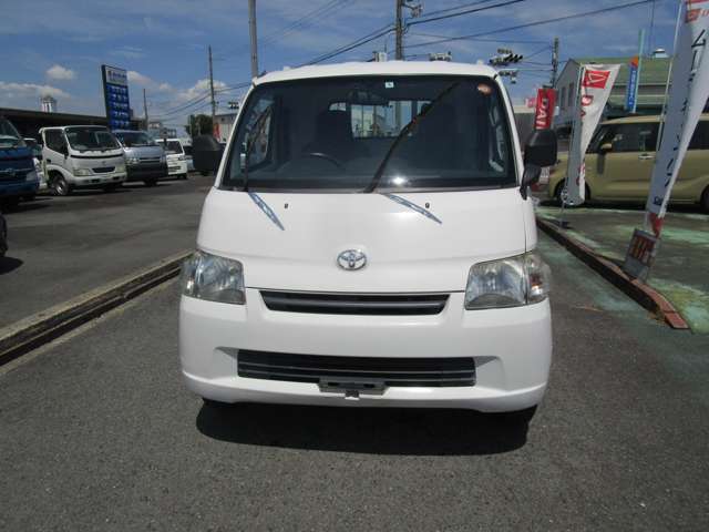 Toyota Light Ace Truck 2