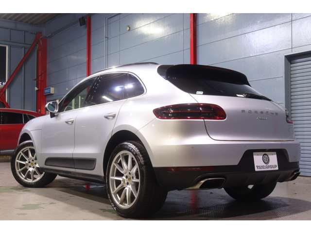 Porsche Macan 6