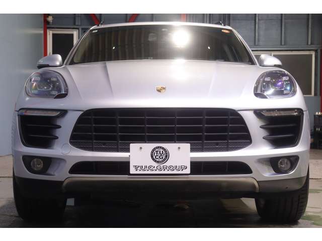 Porsche Macan 8