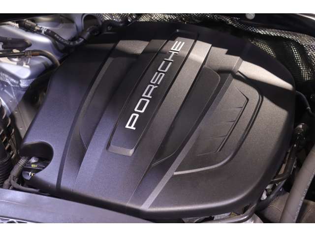 Porsche Macan 9