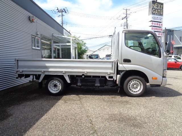 Toyota Toyoace 11