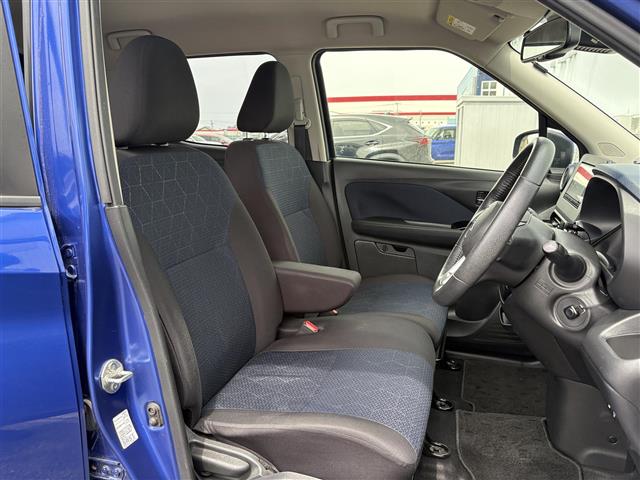 Mitsubishi eK X 12