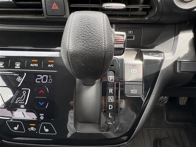 Mitsubishi eK X 6
