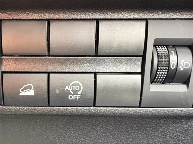 Mitsubishi eK X 9