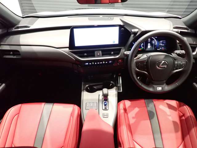 Lexus UX 10