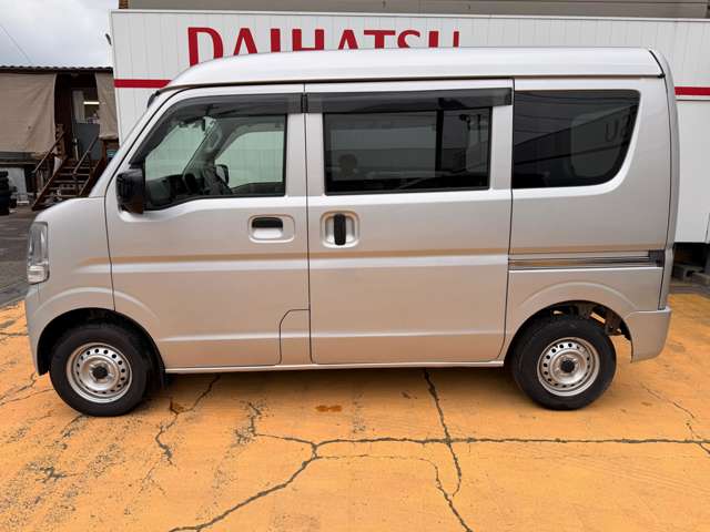 Nissan NV100 Clipper 10