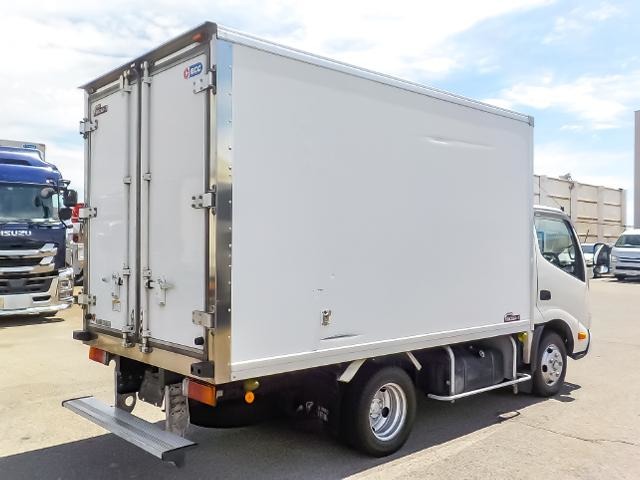 Hino Dutro 6