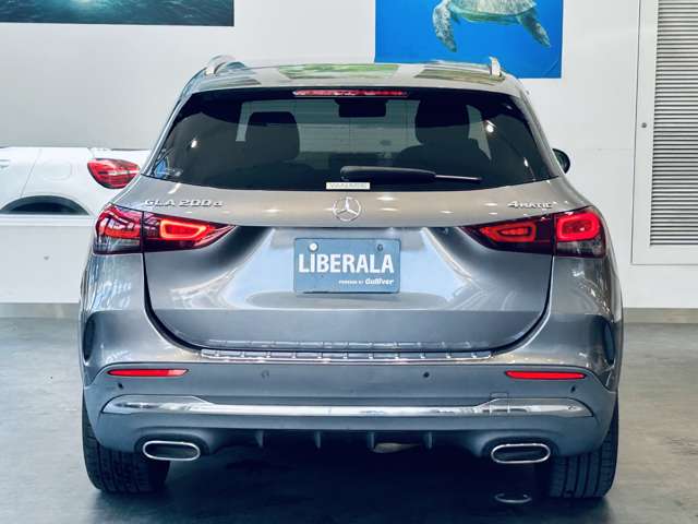 Mercedes-Benz GLA-Class 10