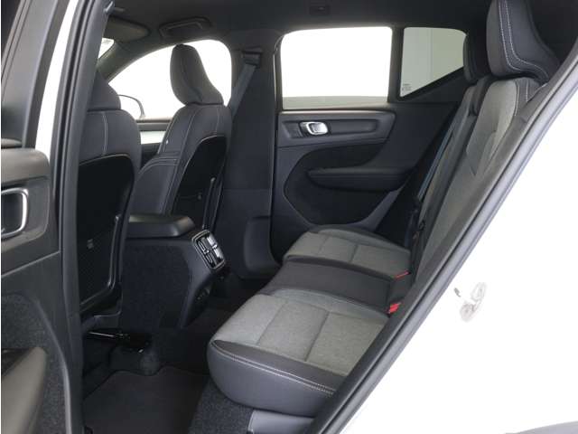 Volvo XC40 12