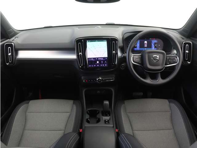 Volvo XC40 4