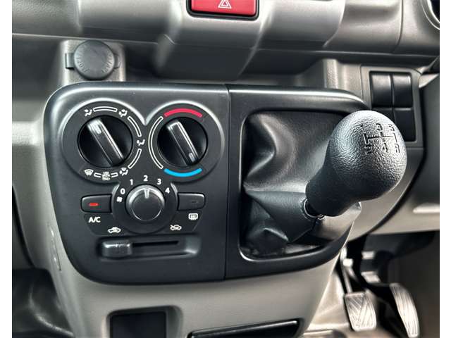 Suzuki Every 8