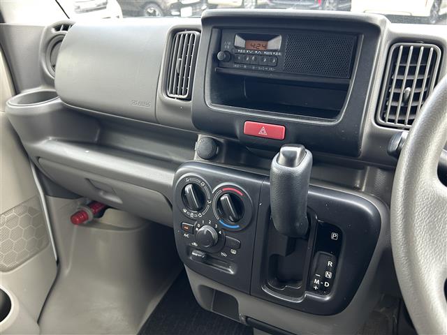 Nissan NV100 Clipper 9