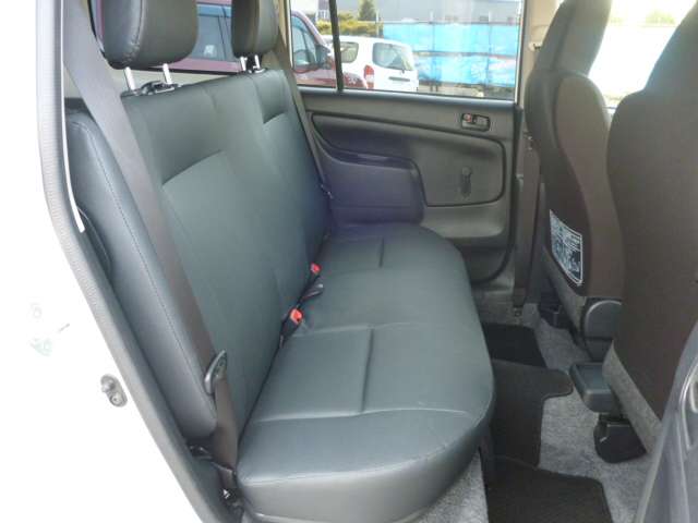 Toyota Probox Van 10