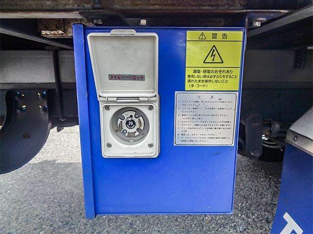 Hino Dutro 11