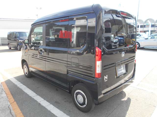 Honda N-VAN 4