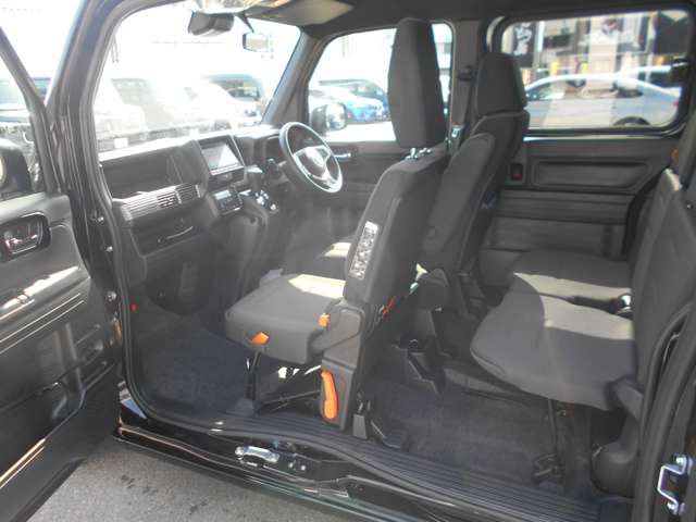 Honda N-VAN 10