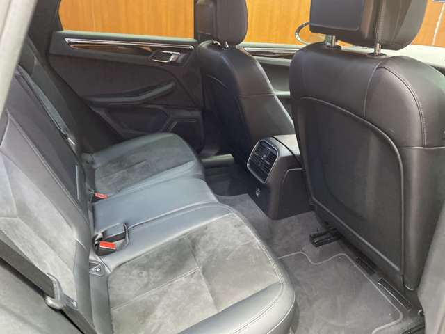 Porsche Macan 7