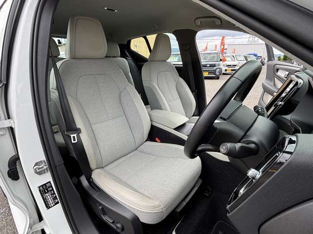 Volvo XC40 11