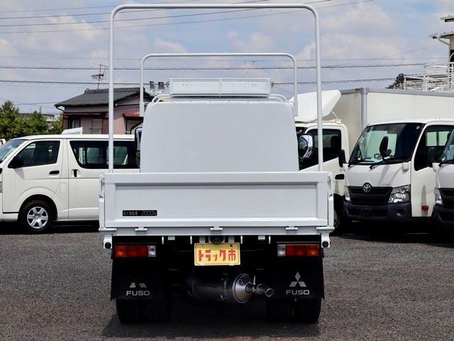 Mitsubishi Fuso Canter 6