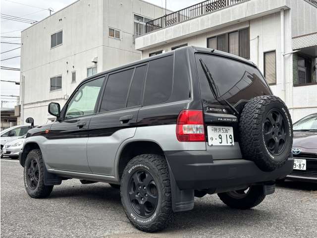 Mitsubishi Pajero iO 8