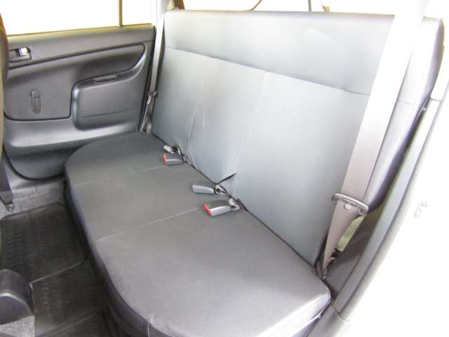 Toyota Probox Van 7