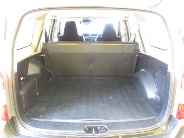 Toyota Probox Van 8
