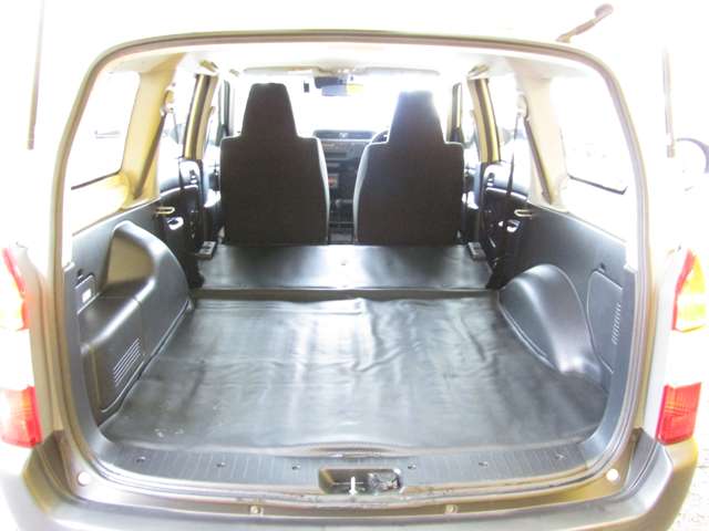 Toyota Probox Van 9