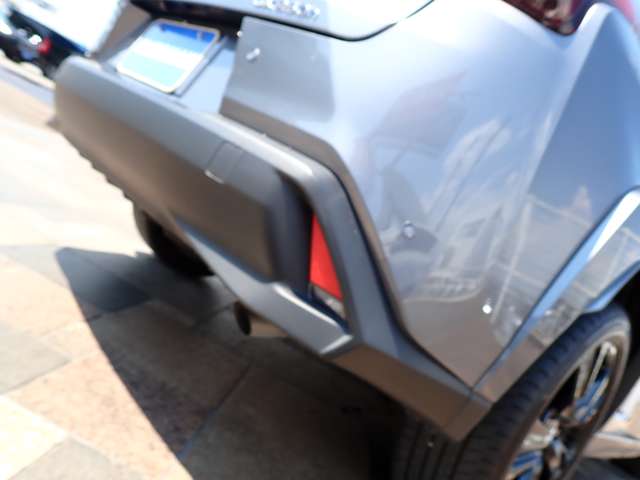 Lexus UX 12