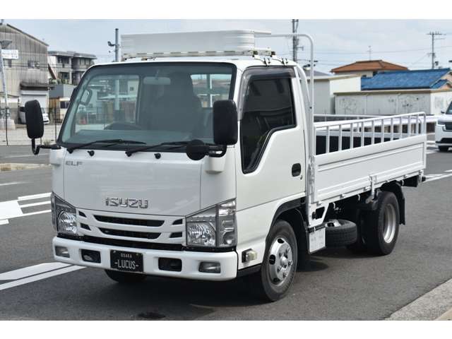 Isuzu Elf 8