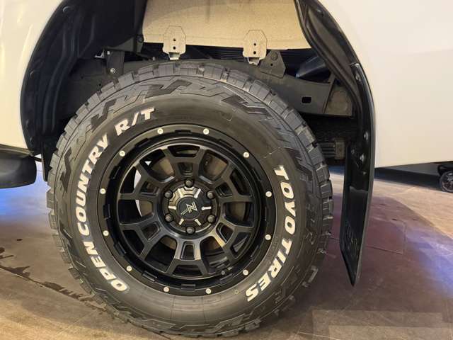 Toyota Hilux 4