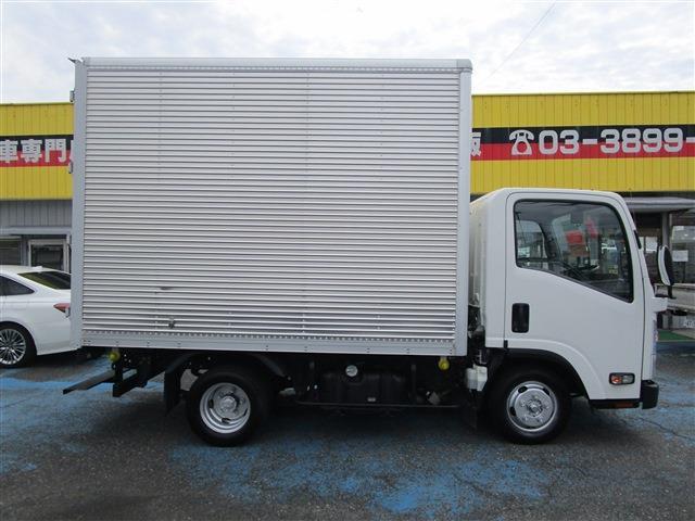 Isuzu Elf 2