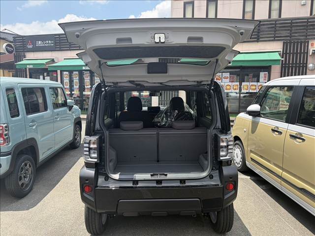 Daihatsu Taft 4