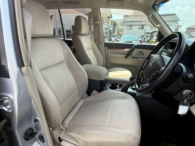 Mitsubishi Pajero 11