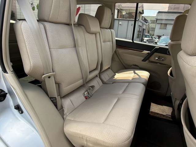 Mitsubishi Pajero 12