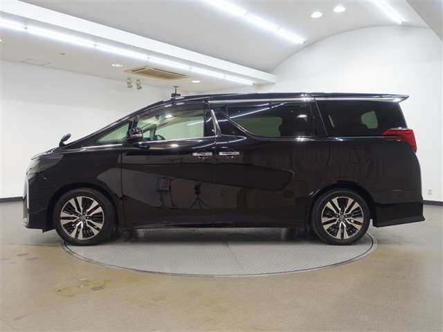 Toyota Alphard 7