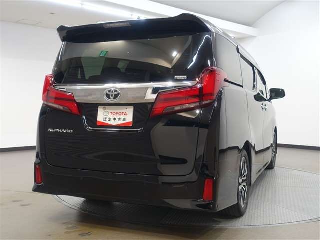 Toyota Alphard 8
